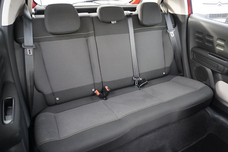 Citroën C3 (2024) MAX 1,2PT 110 MAN6 - fotka 8 z 9