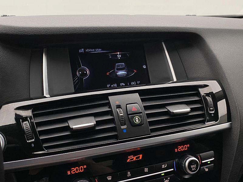 BMW X3 XDRIVE 20d AUT  - fotka 51 z 56