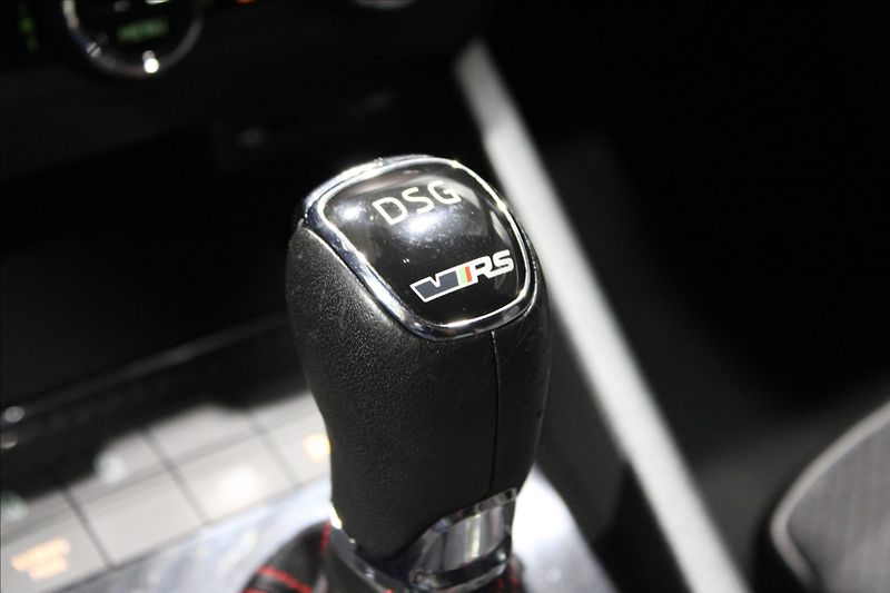 Škoda Octavia 2,0 TSI 169KW RS DSG - fotka 31 z 36