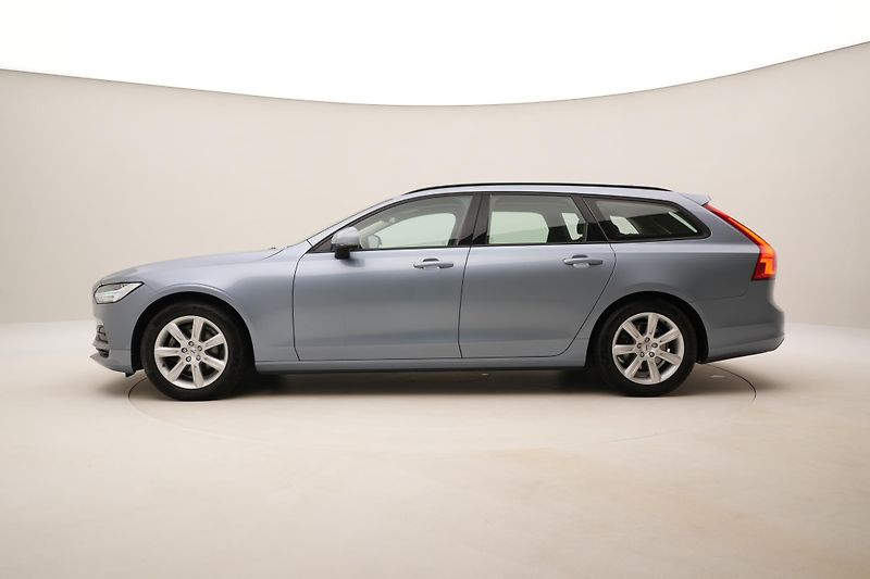 Volvo V90 D3 KINETIC REZERVACE - fotka 9 z 38