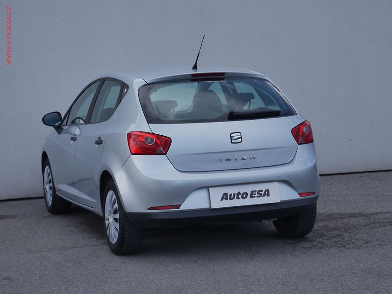 Seat Ibiza (2010) 1.2i, Klima - fotka 6 z 14