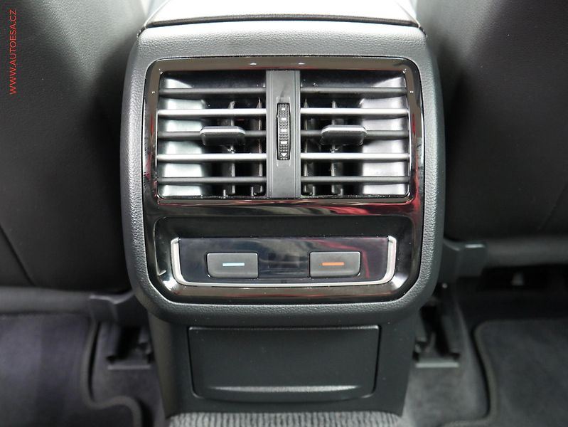 Volkswagen Passat (2018) 2.0TDI 4x4, ČR, Alltrack - fotka 17 z 19