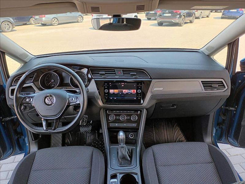 Volkswagen Touran 1,4 REZERVACE - fotka 12 z 46