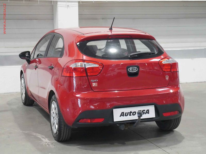 Kia Rio (2011) 1.25 CUUT, ČR, AC, tažné - fotka 4 z 15