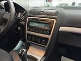 Škoda Octavia 1,4   TSI 90KW 1.MAJ FAMILY - náhled 18