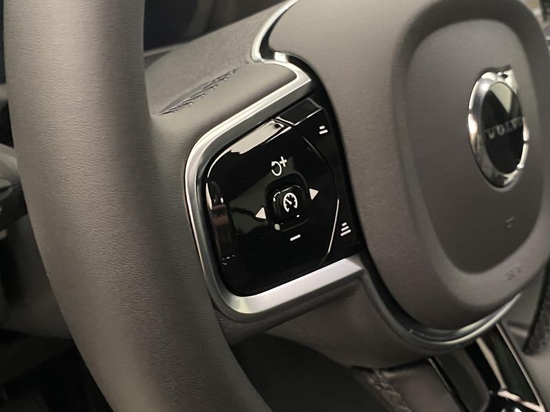 Volvo XC90 (2026) B5 AWD AUT BLACK EDITION PLUS  - fotka 26 z 73