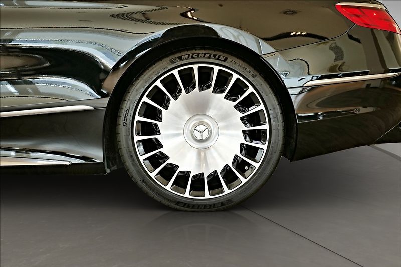 Mercedes-Benz Třídy S S650 Maybach Cabrio 1/300 - fotka 10 z 25