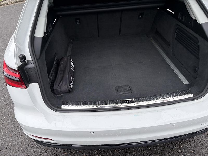 Audi A6 Avant (2022)  2.0 45 Tfsi Quattro S Tronic  - fotka 11 z 35