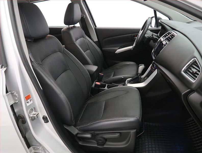 Suzuki SX4 S-Cross (2019) Elegance 1.4 BoosterJet, 4X4 - fotka 9 z 23