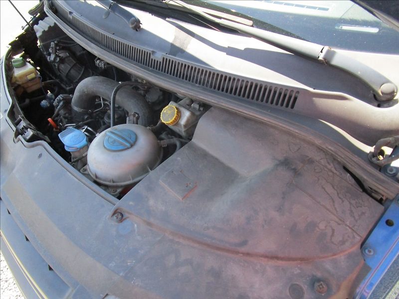 Volkswagen Transporter 2.0TDi Klima, 8 míst - fotka 40 z 42