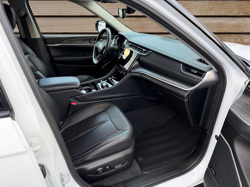 Jeep Grand Cherokee (2022) +LPG+PENTASTAR+LIMITED+LONG+ - fotka 9 z 29