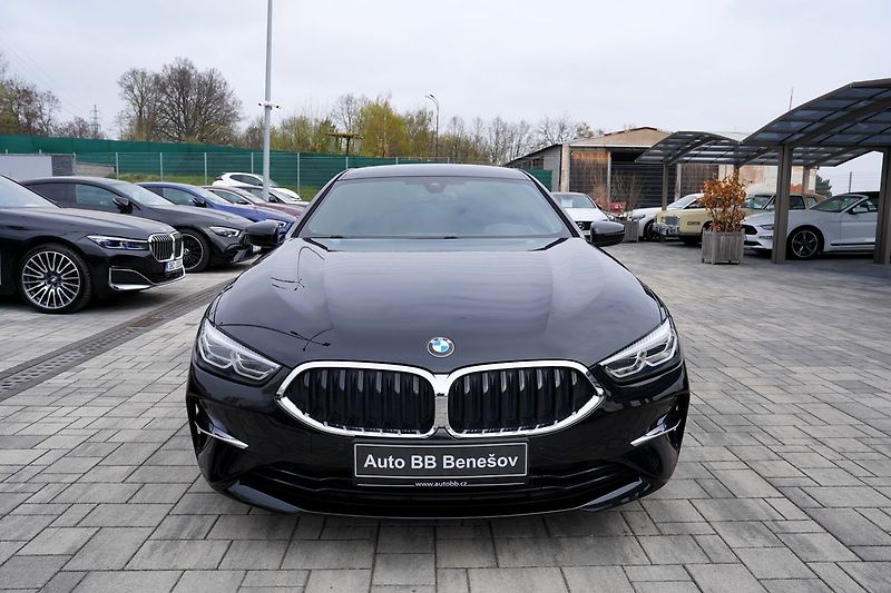 BMW Řada 8 840i Gran Coupe/Led/340 PS - fotka 1 z 49