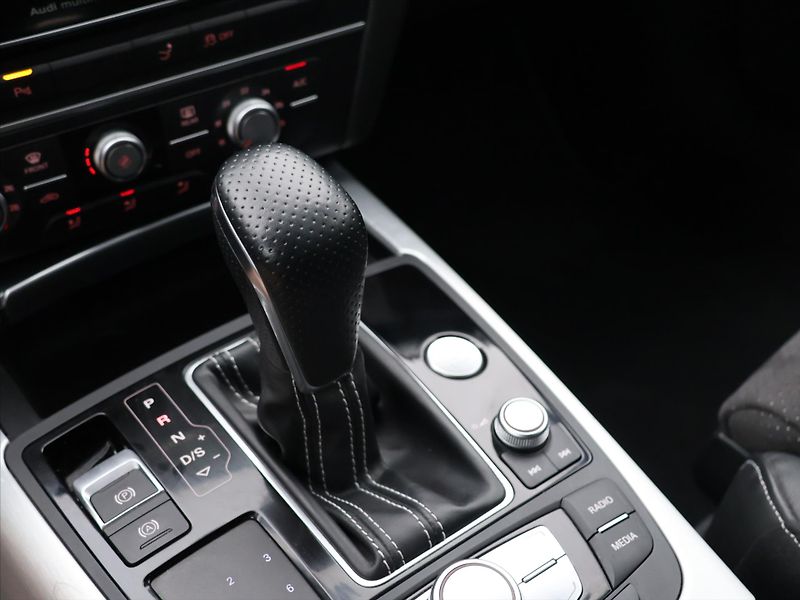 Audi A7 3,0 TDI 200kW Quattro S-Tronic - fotka 29 z 37