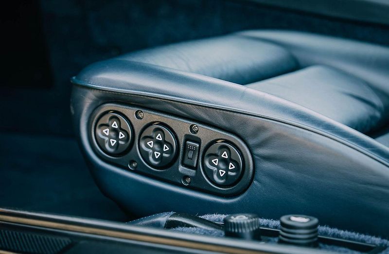Porsche 928 (1992) GTS - fotka 28 z 65