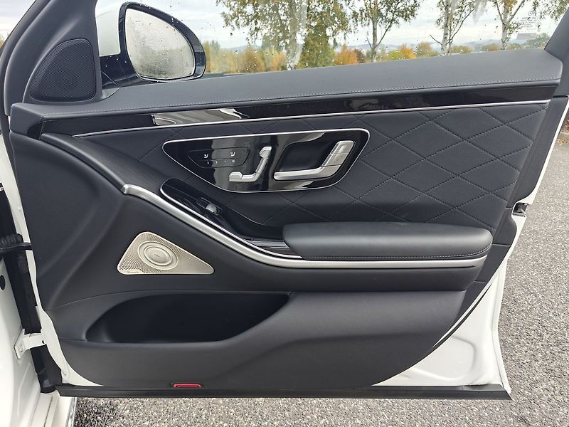 Mercedes-Benz Třídy S 400 d AMG 4MATIC LONG - fotka 17 z 28