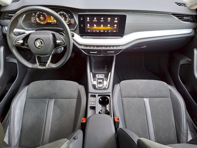 Škoda Octavia (2023) Combi Style Plus DSG 4x4 2,0TS - fotka 5 z 35