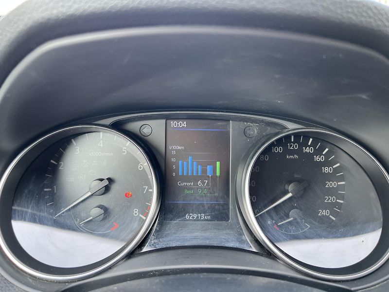 Nissan Qashqai 1.3DIG-T KAMERA PŮVOD ČR - fotka 15 z 40