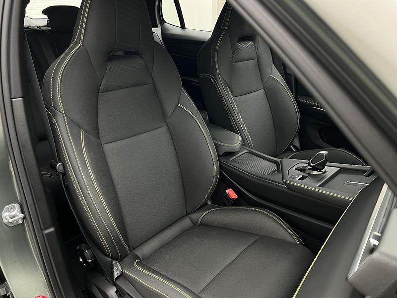 Lynk & Co 01 CORE PHEV AUT CZ 1.maj - fotka 18 z 46
