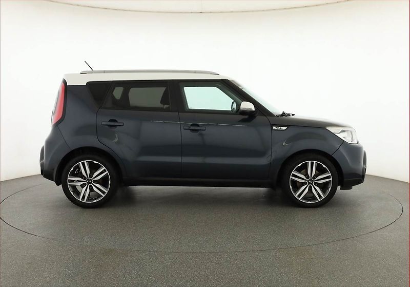 Kia Soul (2016) 1.6 CRDI, Tempomat - fotka 6 z 16