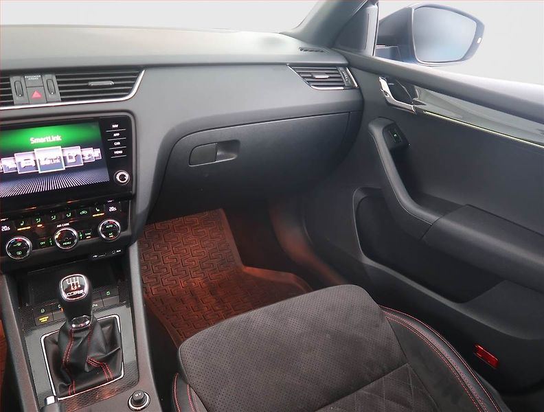 Škoda Octavia (2018) RS 2.0 TDI, Serv.kniha, Kůže - fotka 8 z 19