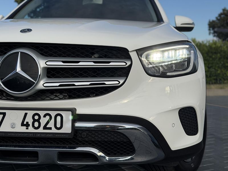 Mercedes-Benz GLC (2020) 200 / 140 kw / 4matic - fotka 8 z 22