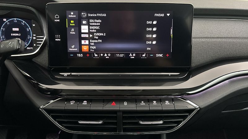 Škoda Octavia 2.0 TDI Style - fotka 11 z 26