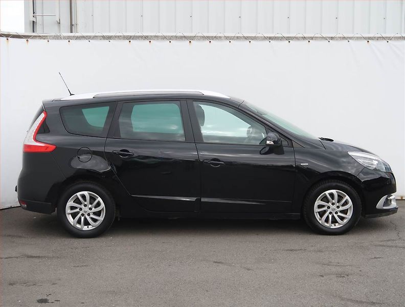 Renault Grand Scénic (2015) Limited 1.5 dCi, Serv.kniha - fotka 6 z 21
