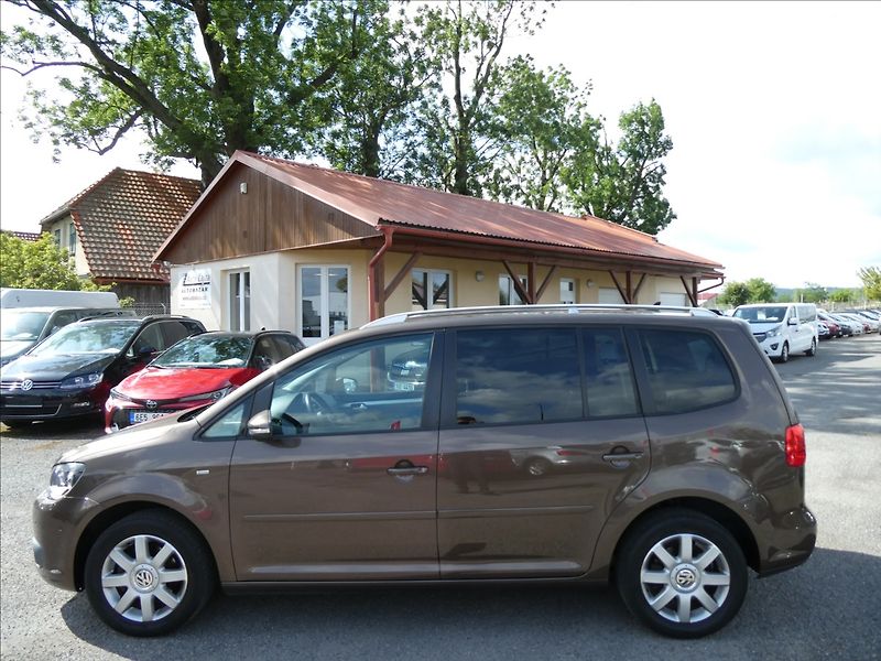 Volkswagen Touran 1,6 TDi 77kW CUP,7.míst,naviga - fotka 6 z 46