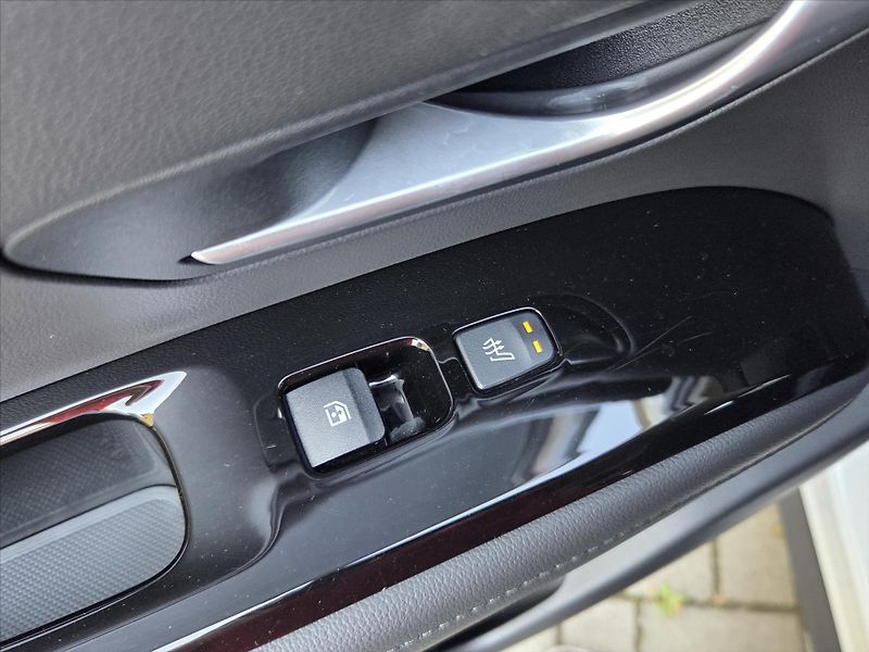 Hyundai Tucson 1,6 T-GDi 132kW 4x4 AT Style Č - fotka 12 z 26