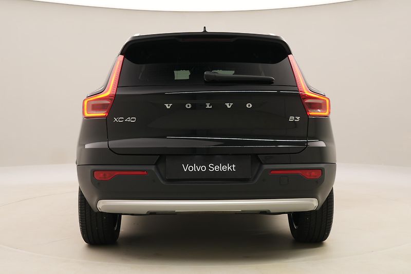 Volvo XC40 B3 CORE AUT CZ 1.maj. - fotka 12 z 51