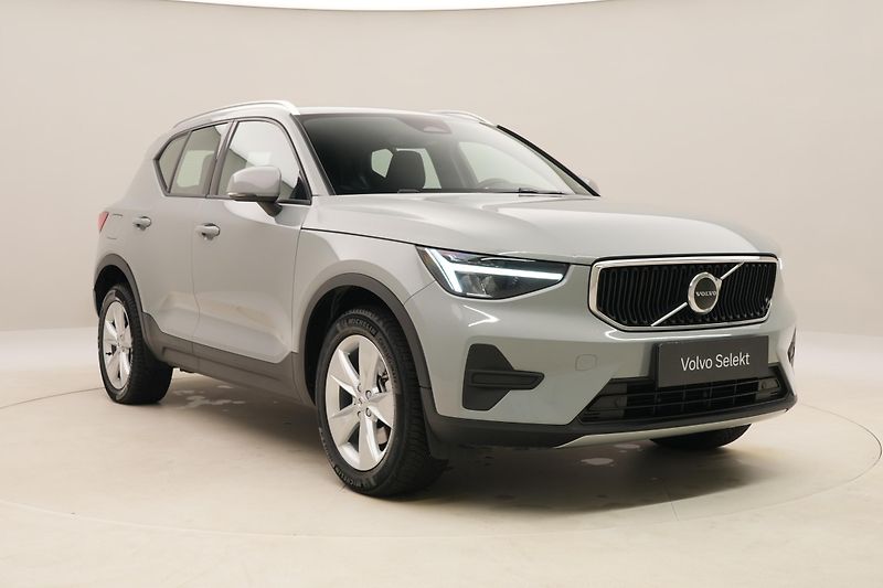 Volvo XC40 B3 CORE AUT CZ - fotka 14 z 49