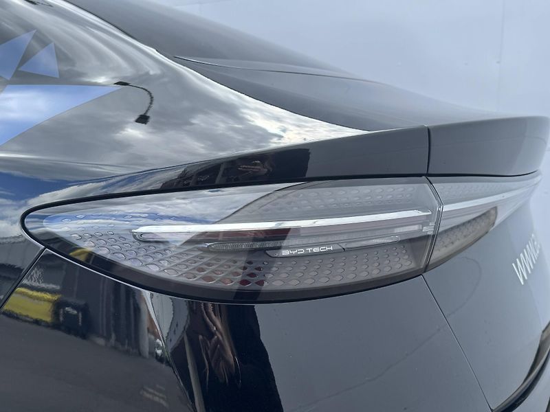 BYD Seal (2026) Excellence AWD 82 kWh - fotka 13 z 26