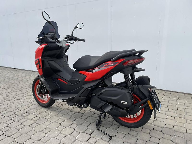 Aprilia (2026) SR GT 125 Sport EU5+ - fotka 7 z 11