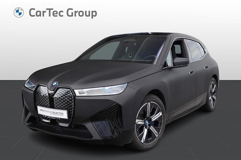 BMW iX xDrive40 - fotografie inzerátu