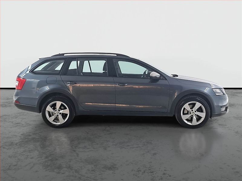 Škoda Octavia (2017) Scout 2.0 TDI, 4X4, Automat - fotka 6 z 22