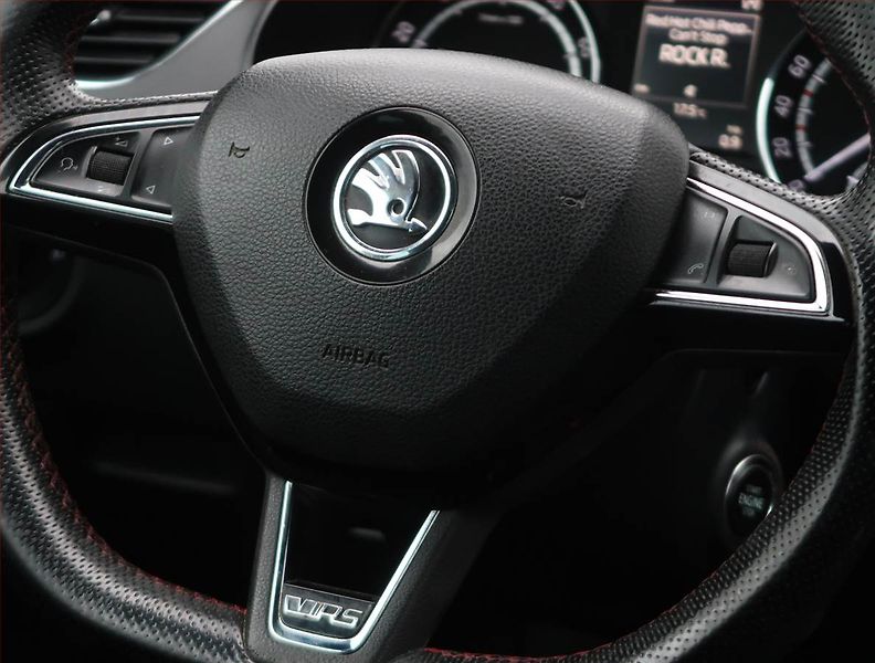 Škoda Octavia (2015) RS 2.0 TSI, Automat, Kůže - fotka 22 z 22