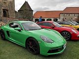 Sraz vozů Porsche ve Švihově na hradě.