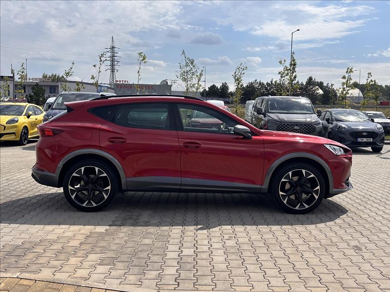 Cupra Formentor 1,5 TSI 110 kW DSG - fotka 6 z 34