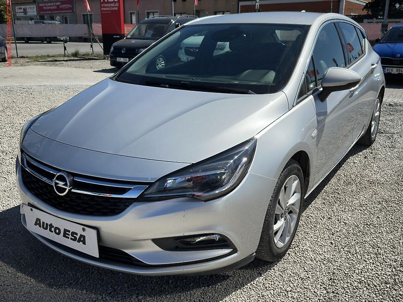 Opel Astra (2018) 1.4 T, ČR, AC, výhřev sed. - fotka 3 z 20