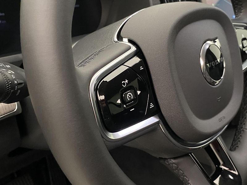 Volvo XC90 (2026) T8 AWD Plug-in BRIGHT PLUS 7m - fotka 27 z 73