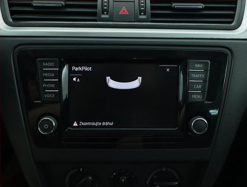 Škoda Rapid (2015) Ambition 1.2 TSI, Automat - fotka 16 z 16