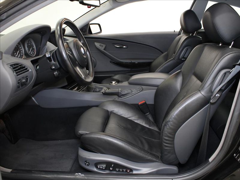 BMW Řada 6 V8 245kW Manuál 148tkm!   4,4 - fotka 6 z 20
