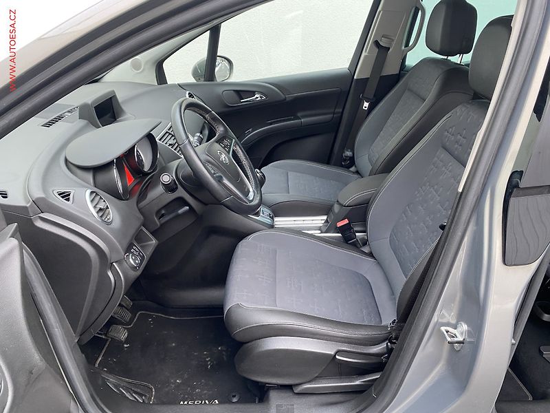 Opel Meriva (2015) 1.6 CDTi, Innovation, kamera - fotka 9 z 19