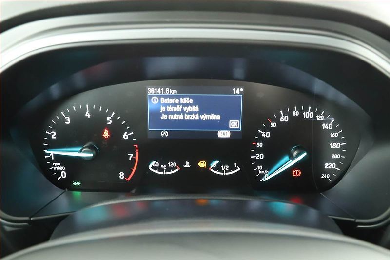 Ford Focus (2023) ST-Line 1.0 MHEV - fotka 10 z 14