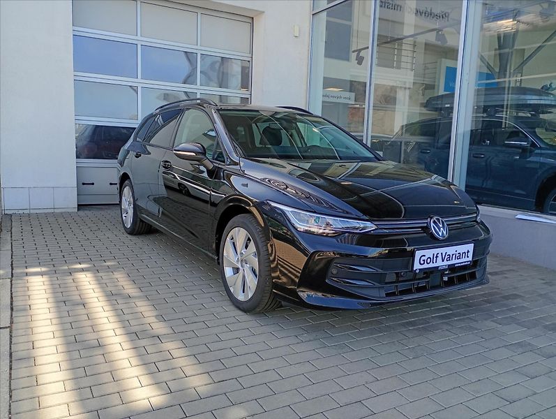 Volkswagen Golf Variant (2026) 1,5 eTSI 7DSG mHEV  People - fotka 3 z 16