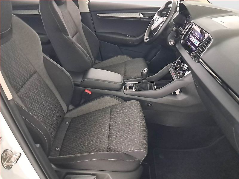Škoda Karoq (2022) Style 1.0 TSI - fotka 9 z 21