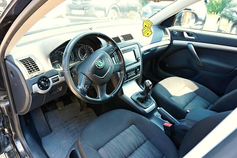 Škoda Octavia (2013) ELEGANCE 1,6 TDI 77 kW - fotka 22 z 29