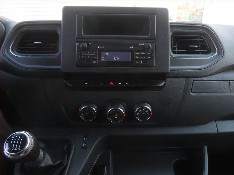 Renault Master (2021) 2.3 dCi 135, L3H2, 12m3, 1.0t - fotka 11 z 16