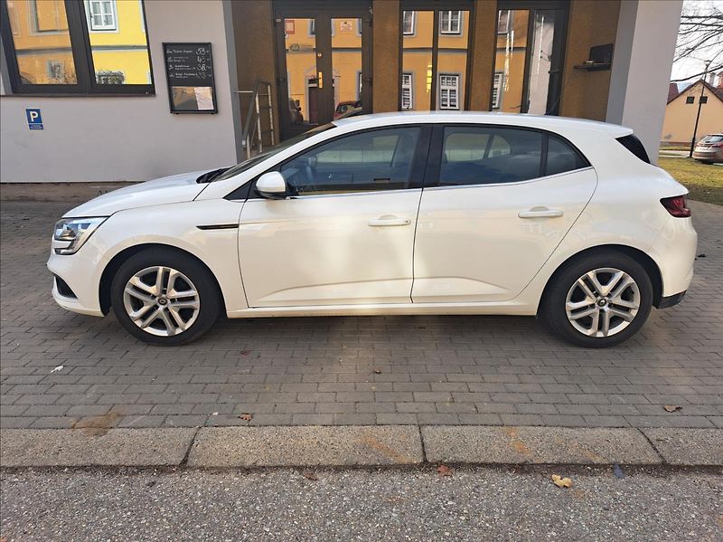 Renault Mégane 1,5 dCi - fotka 5 z 38