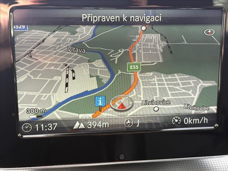 Mercedes-Benz GLA 1,6 180i 90kW AT,Led,Kůže,Navi - fotka 17 z 34